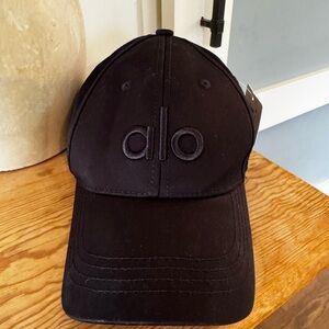 ALO Yoga Off-Duty Hat